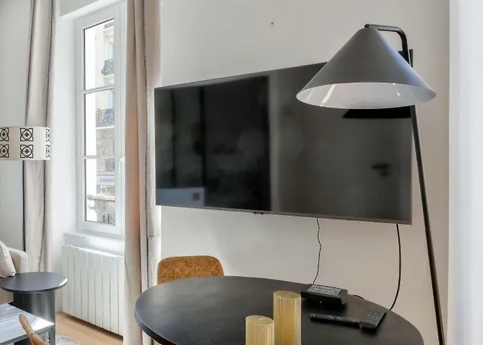 Superb 1br Flat 10 Min From Bon Marche Rive Gauche * Paris