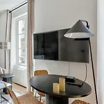 Superb 1br Flat 10 Min From Bon Marche Rive Gauche * Paryż
